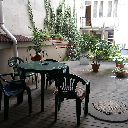 Tapki Hostel Odessa Exterior photo