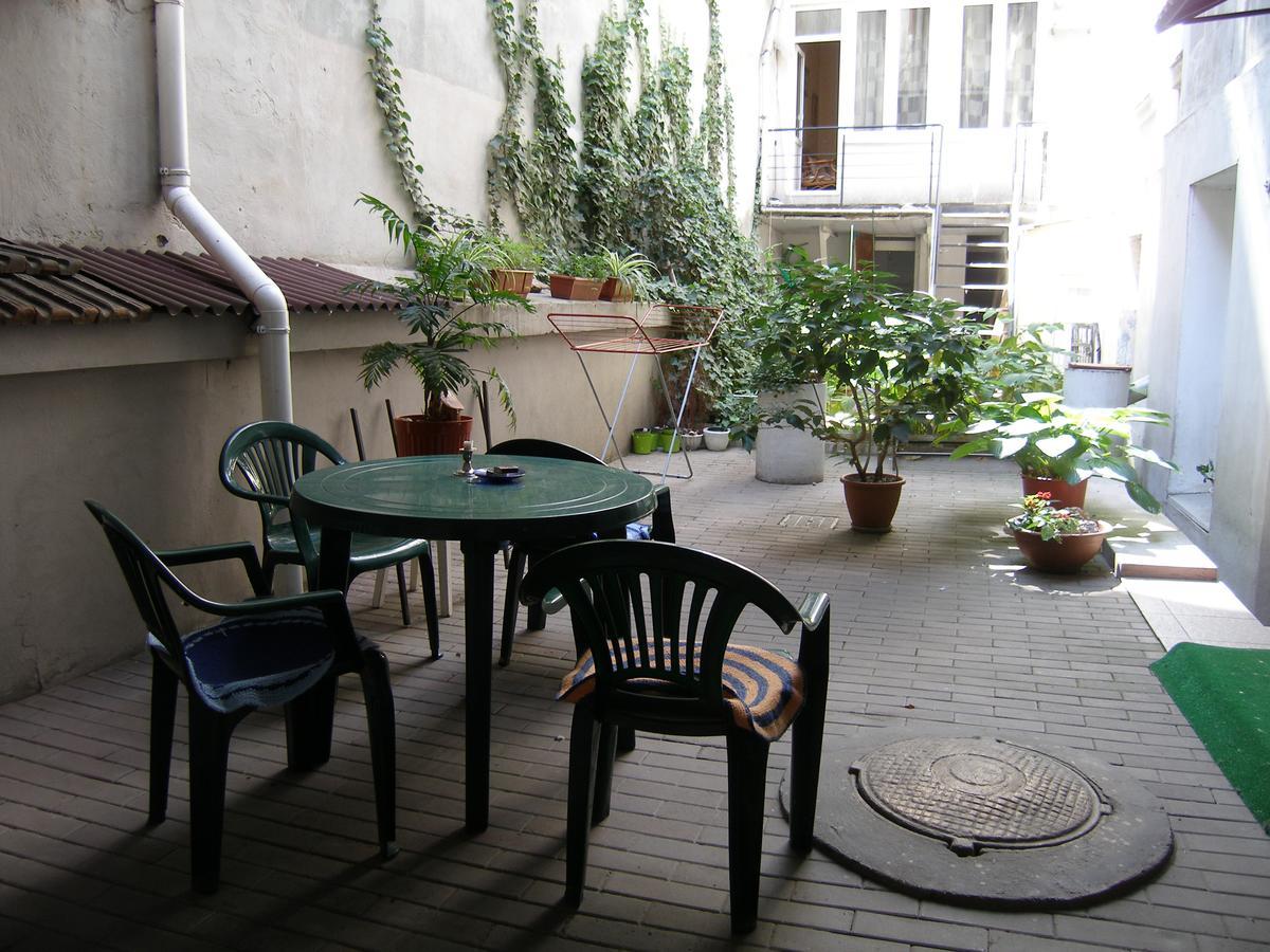 Tapki Hostel Odessa Exterior photo